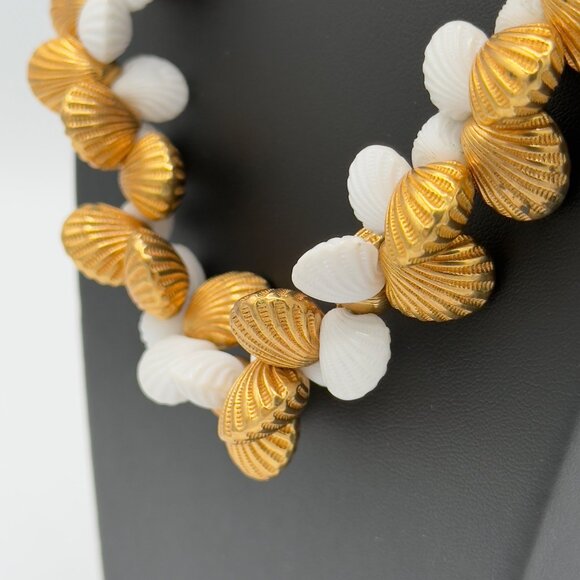 Vintage Double Twist Gold Tone White Plastic Sea Shell Beaded Necklace 20" - Picture 6 of 13